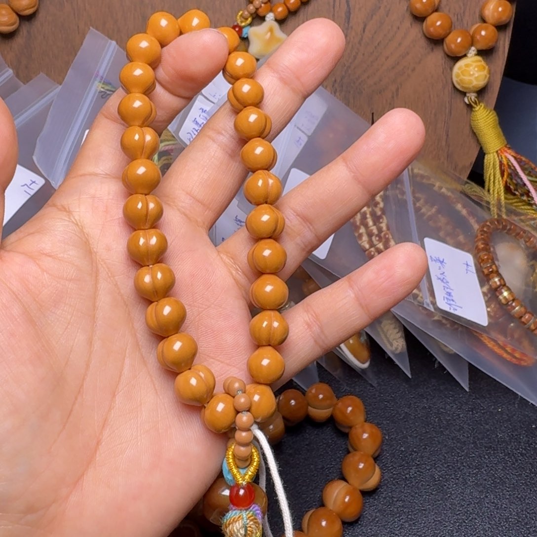 猴头核桃吊坠顶级屁桃10左右