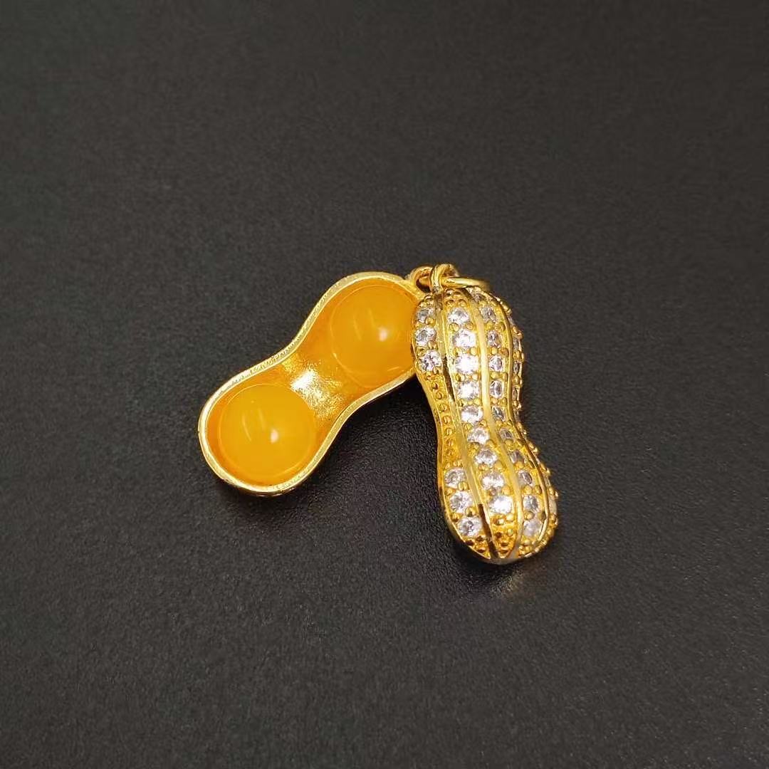 时尚气质玛瑙花生吊坠寓意好事发生