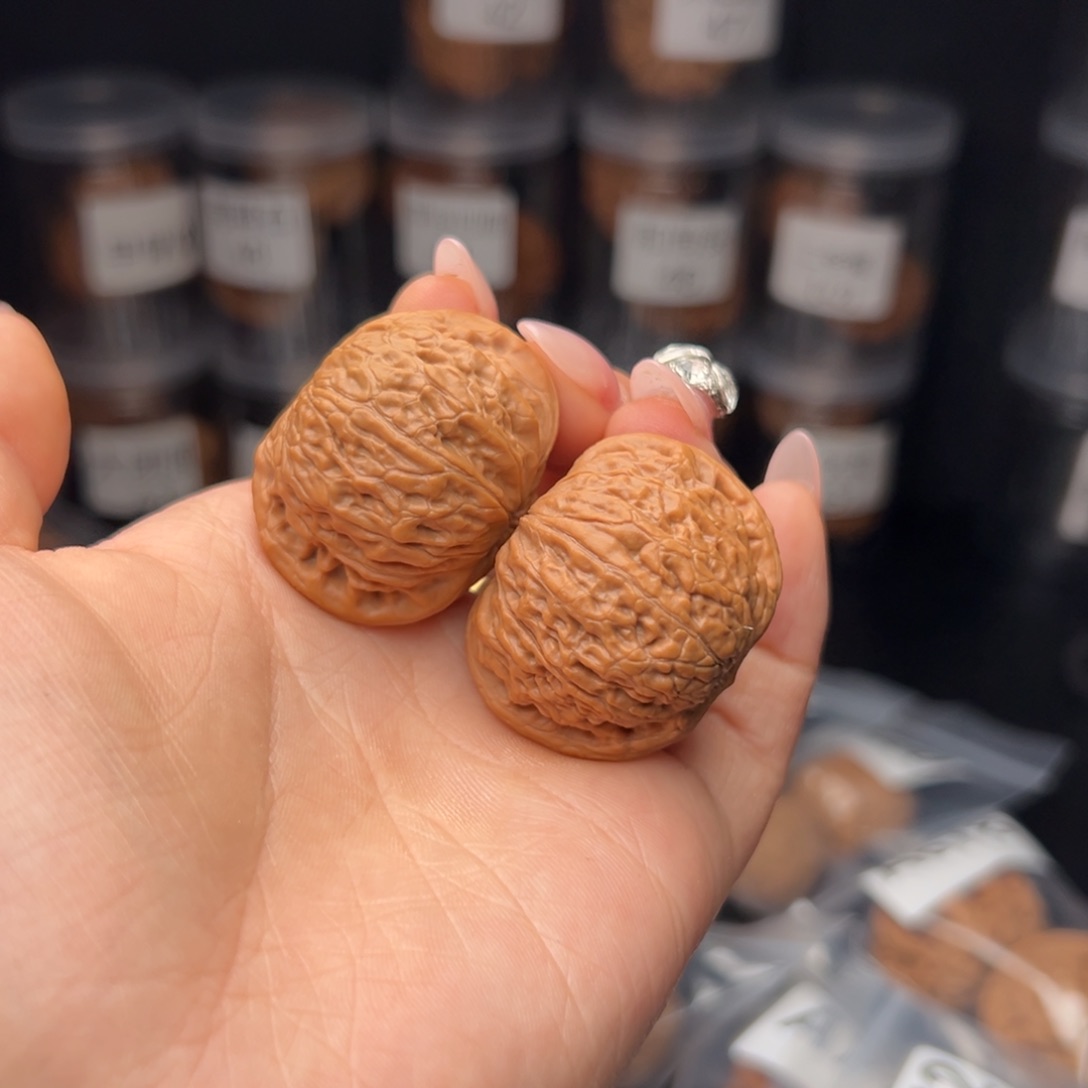 文玩核桃吊坠心**阳铁锤