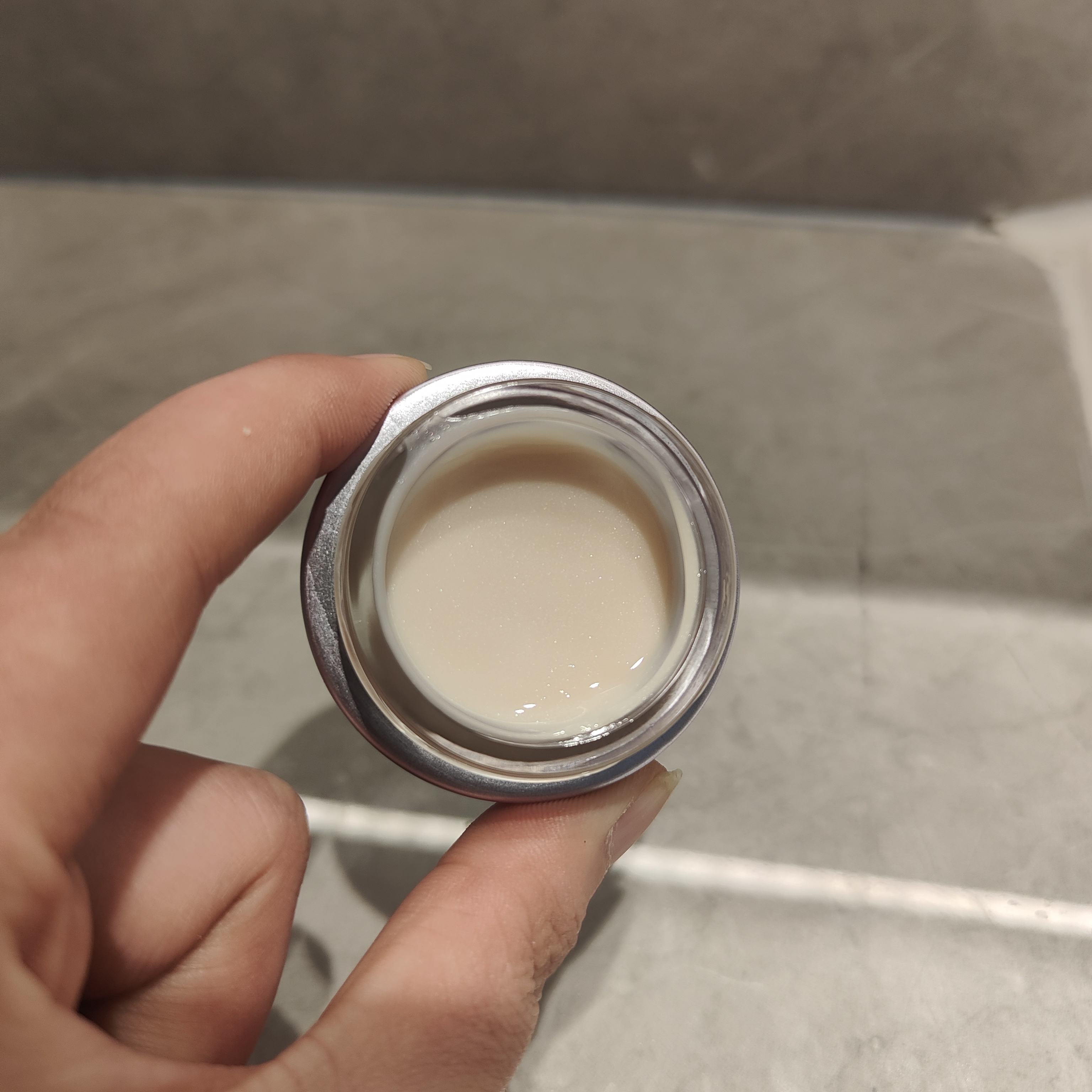 紫罐面霜滋润面霜