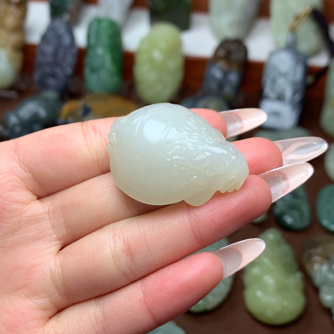 和田玉挂件未镶嵌