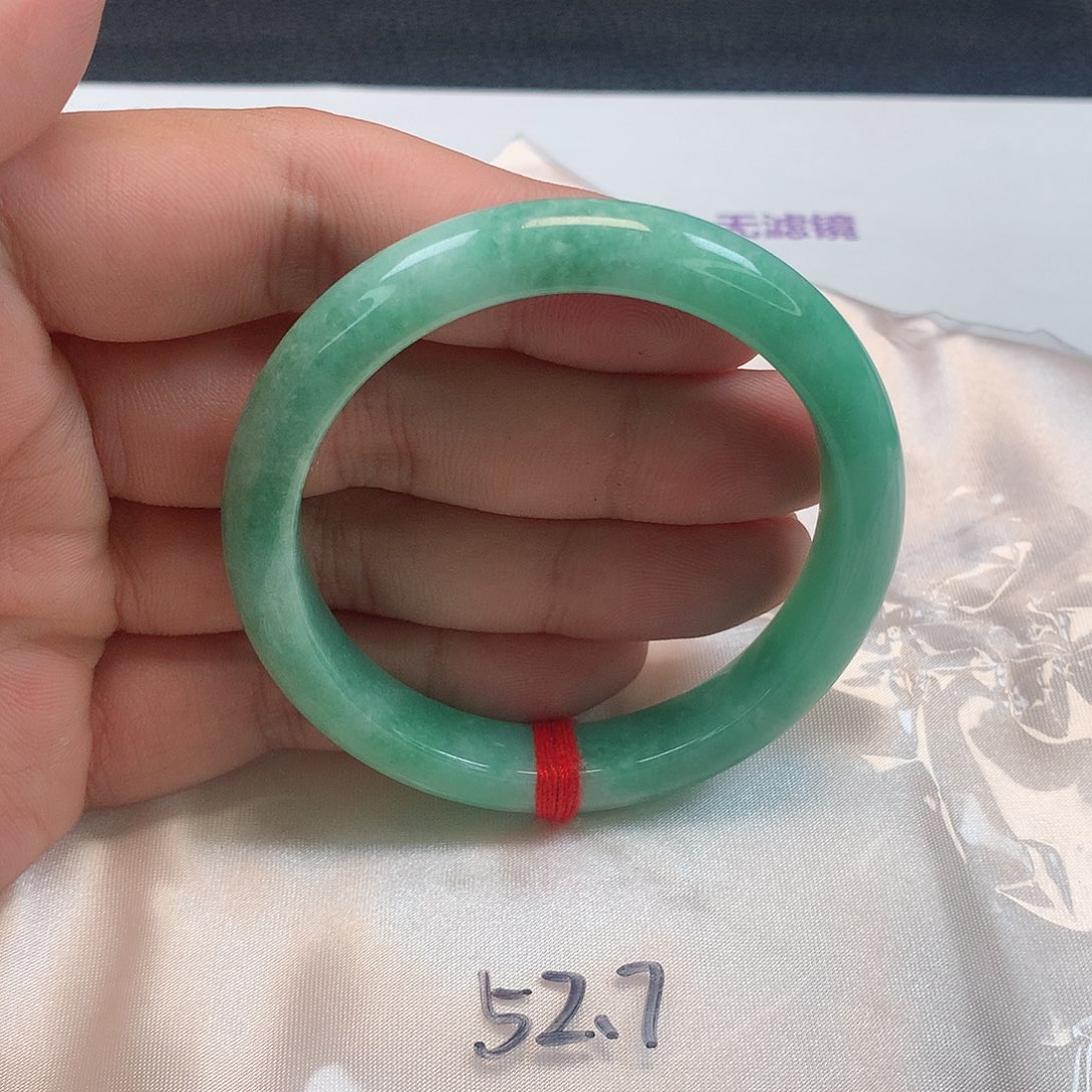 翡翠手镯未镶嵌328号