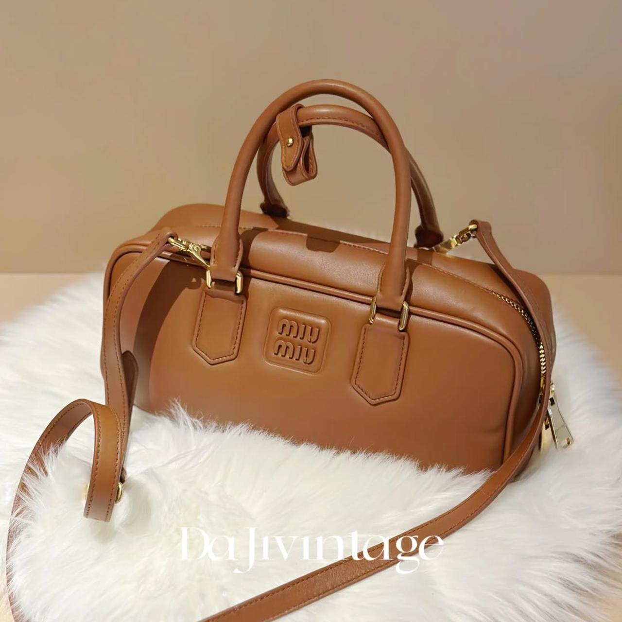 99新 MIU MIU/缪缪 大吉中古/缪缪中号干邑色保龄球单肩斜挎包