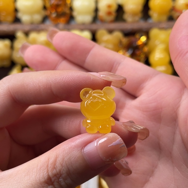 未镶嵌琥珀珠宝奇石?*山