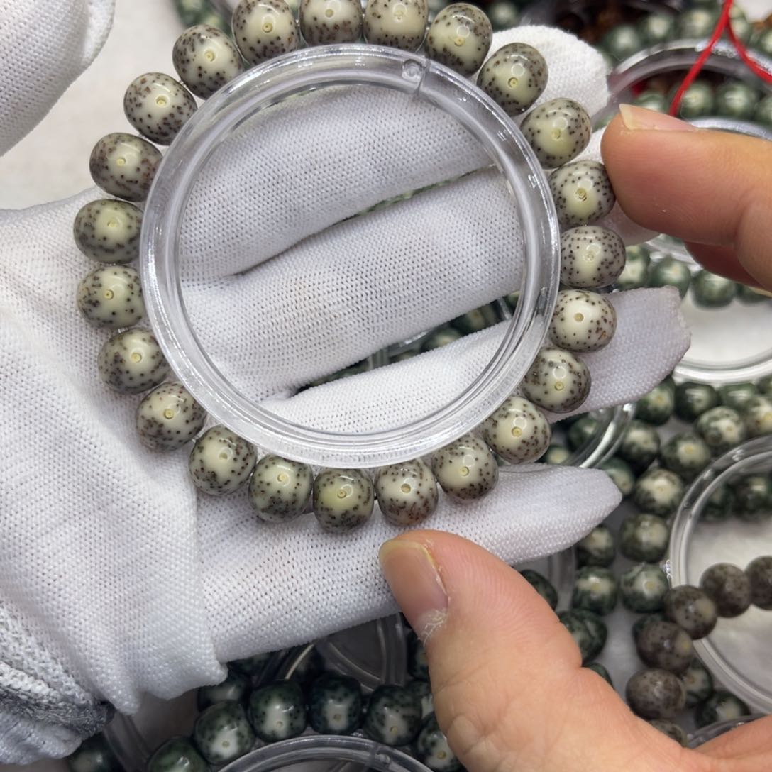 星月菩提手串小眼睛