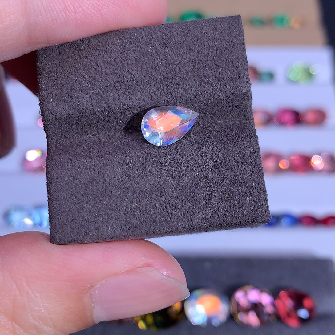 月光石裸石未镶嵌1.08ct