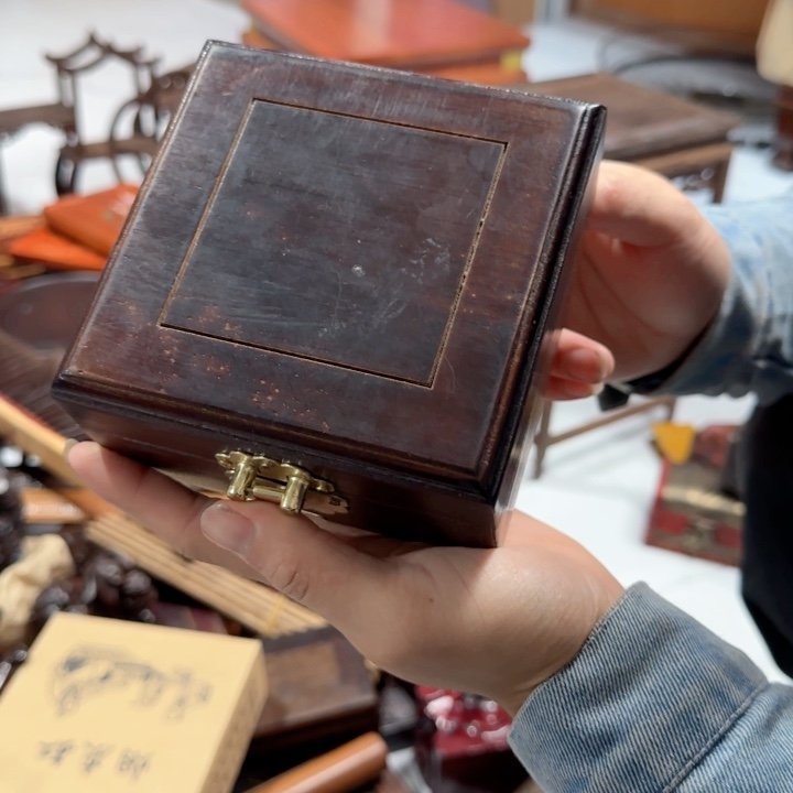 琉璃手工艺品红木工艺品