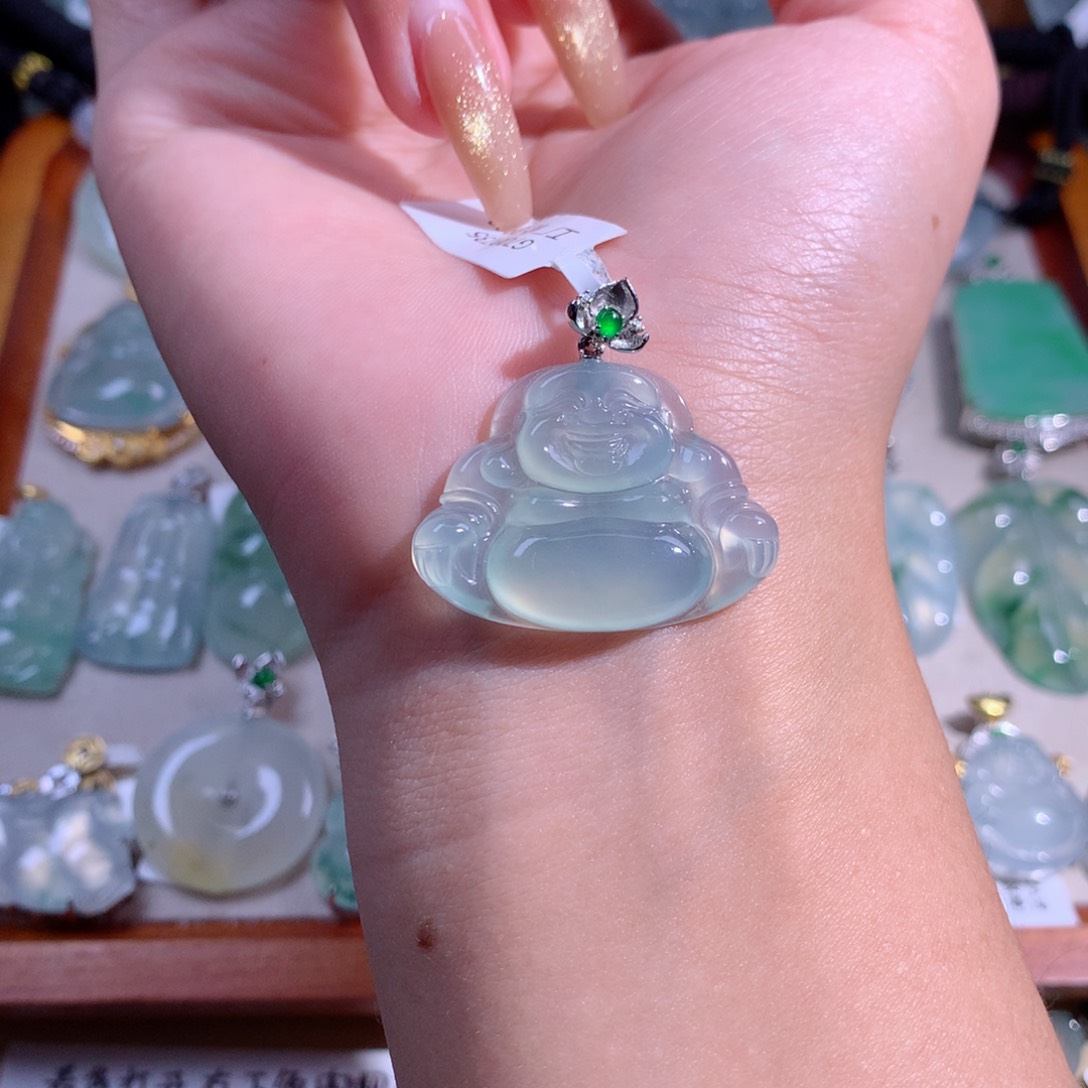 翡翠吊坠(不含链)18K金镶嵌