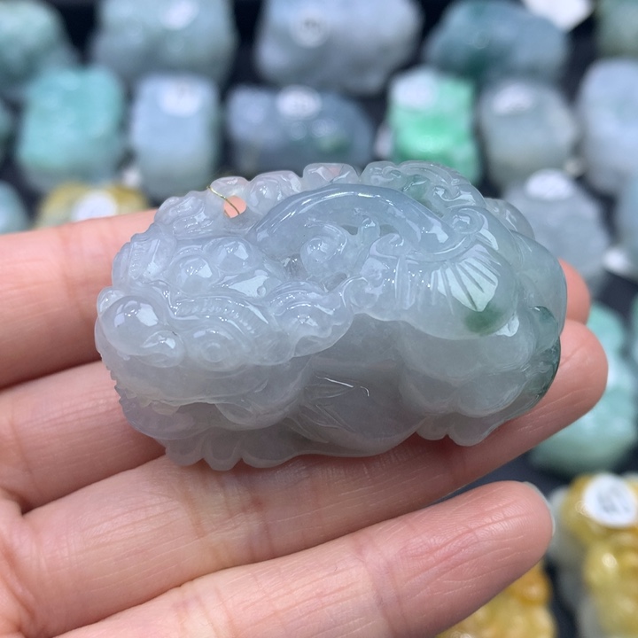 翡翠未镶嵌颈饰天然缅甸A货翡翠貔貅吊坠