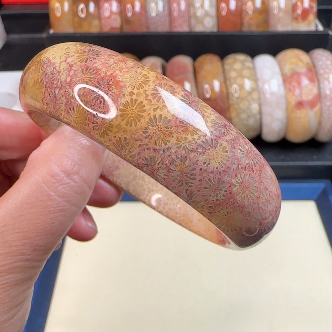 硅化玉手镯未镶嵌58圈口