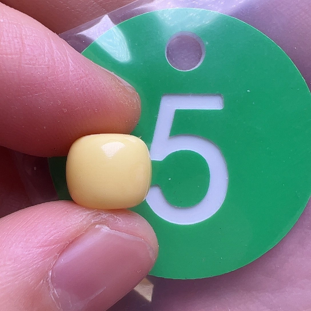 蜜蜡未镶嵌珠宝奇石.****.9.2mm微瑕