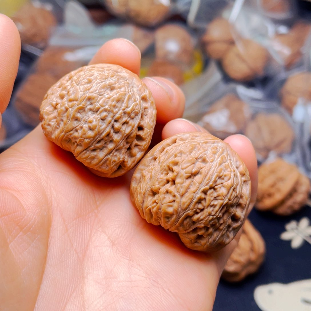 吊坠文玩核桃平底锅一对