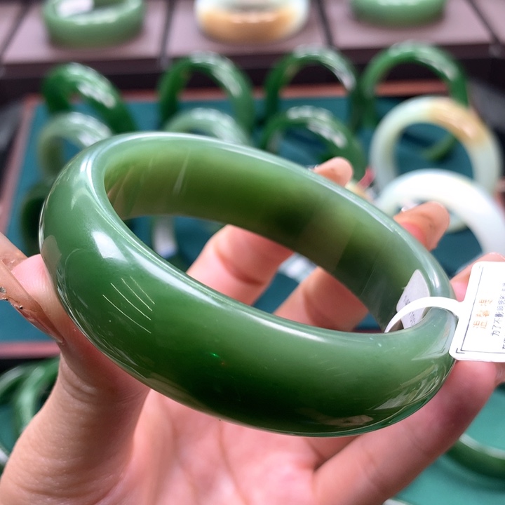 未镶嵌手镯和田玉（碧玉）5758