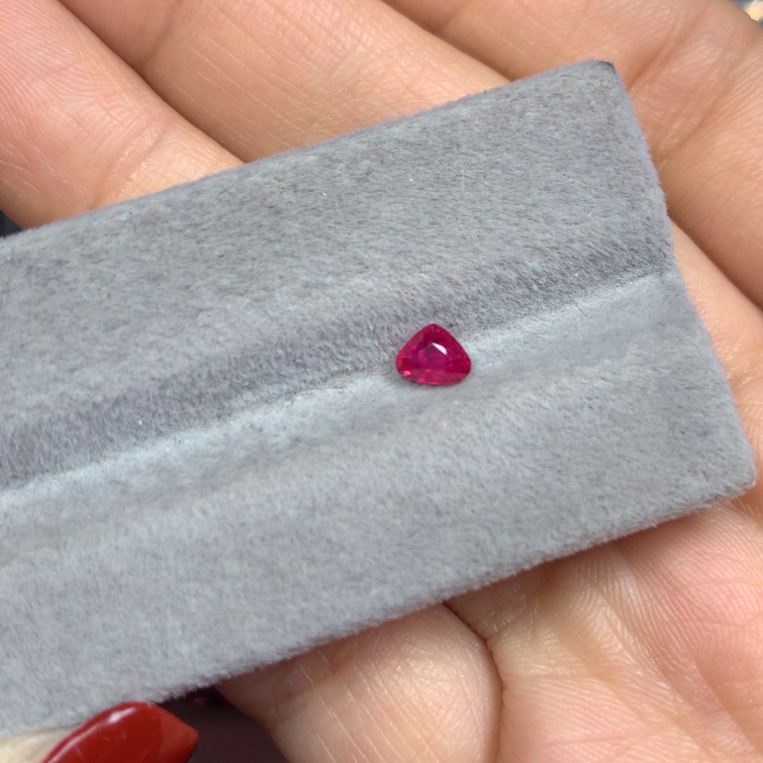 红宝石裸石未镶嵌缅甸红宝石