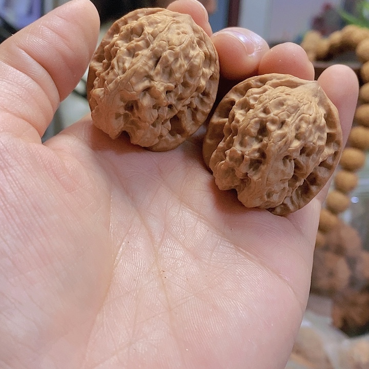 【闪购商品】文玩核桃把件35野狼