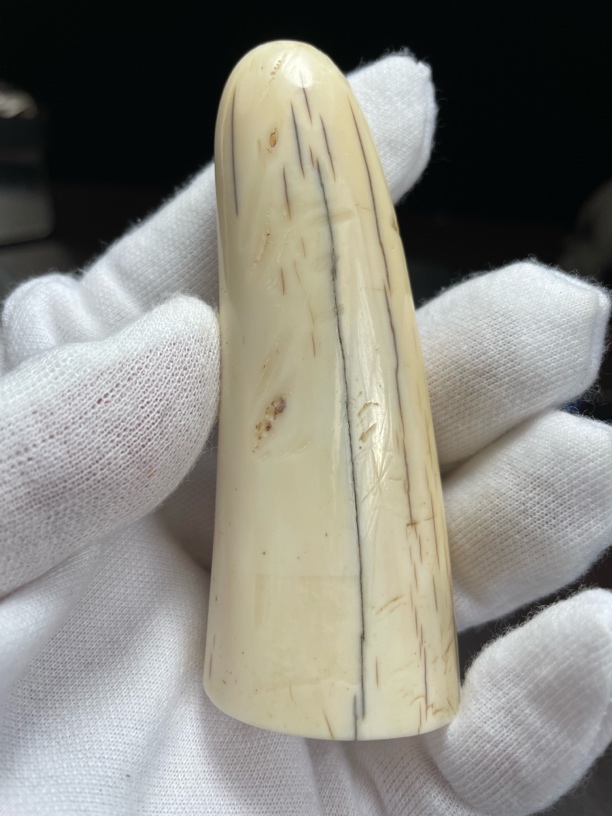 猛犸虬牙尖手把件w205