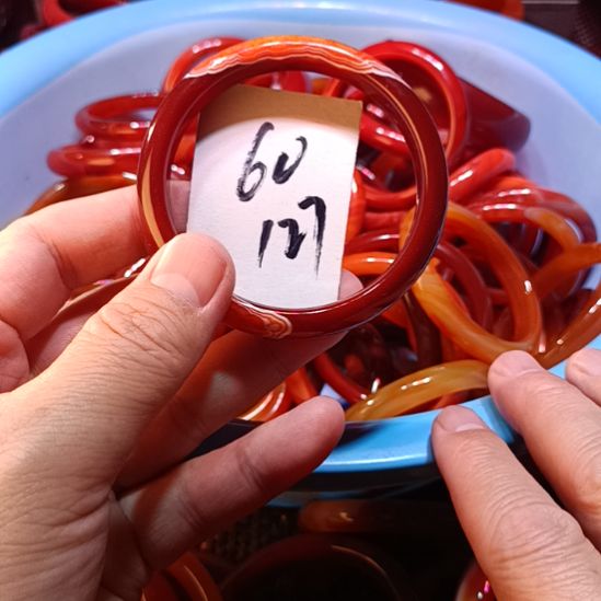 玛瑙/玉髓未镶嵌手镯