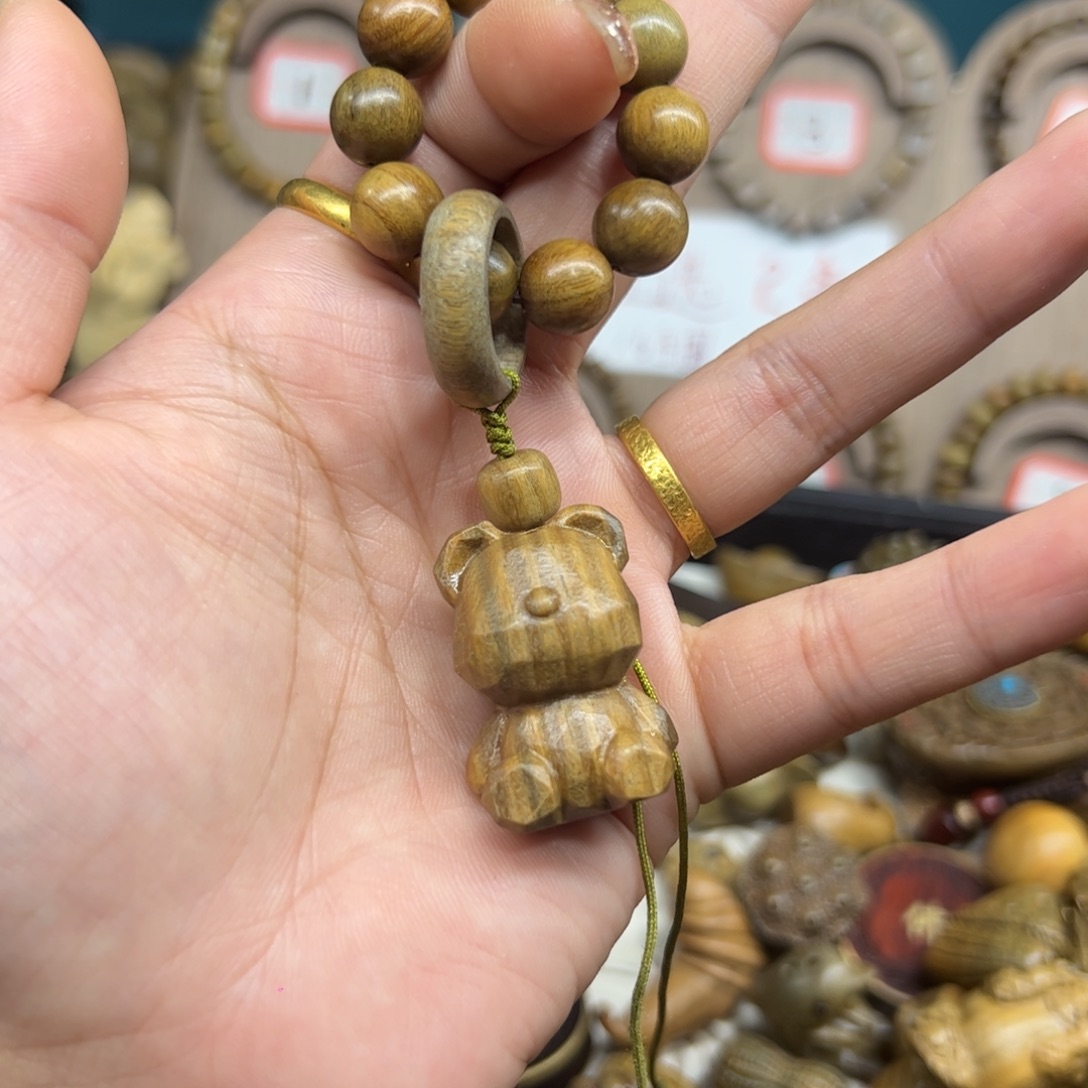 维腊木（绿檀）无事牌