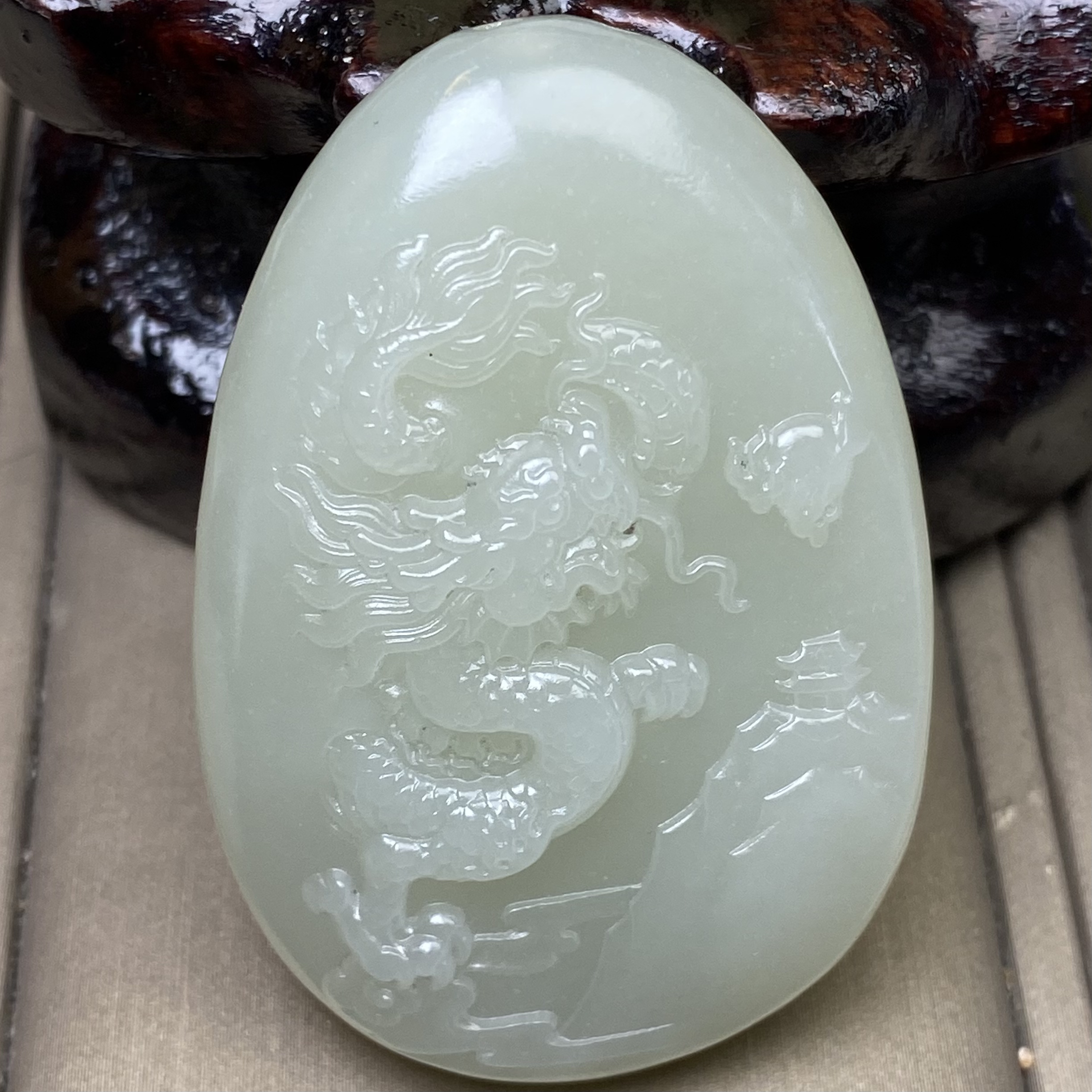 天然和田玉新疆青白玉祥龙吊坠挂件时尚