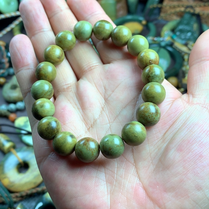 吊坠(赠链)未镶嵌岫岩河磨玉（透闪石质玉）爱**单