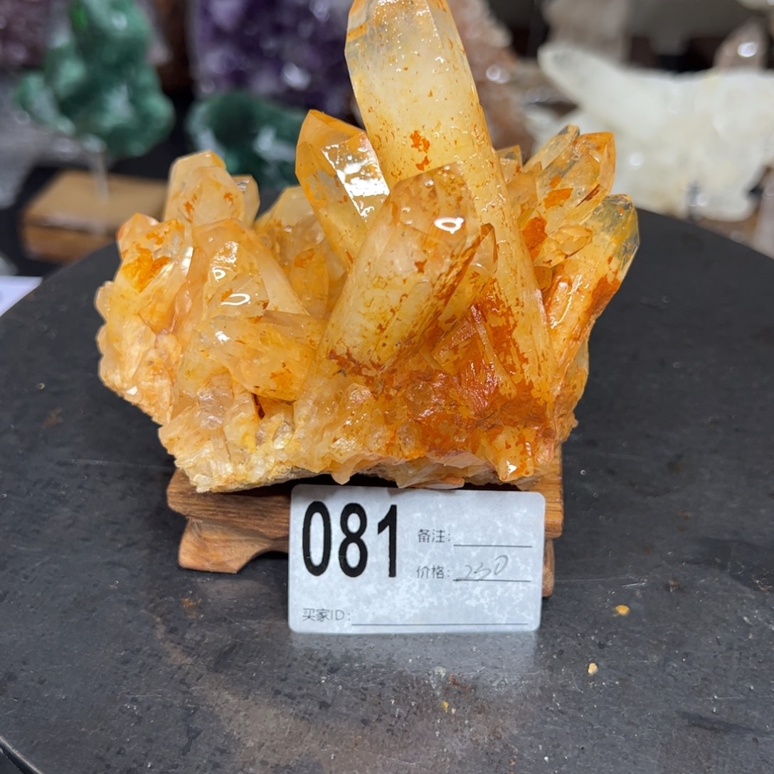 L***a水晶未镶嵌珠宝半成品