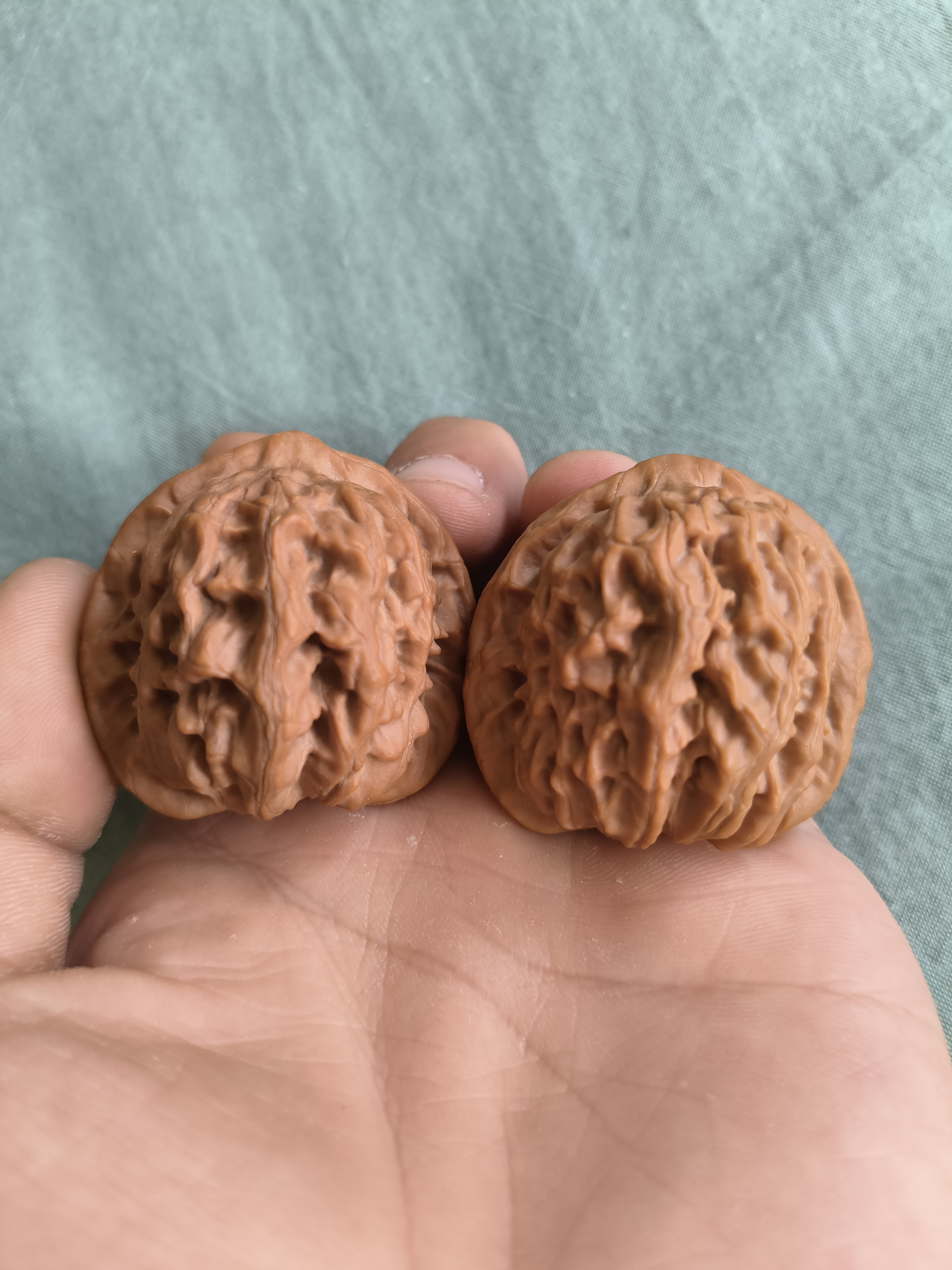 文玩核桃手把件40尺龙脉元宝