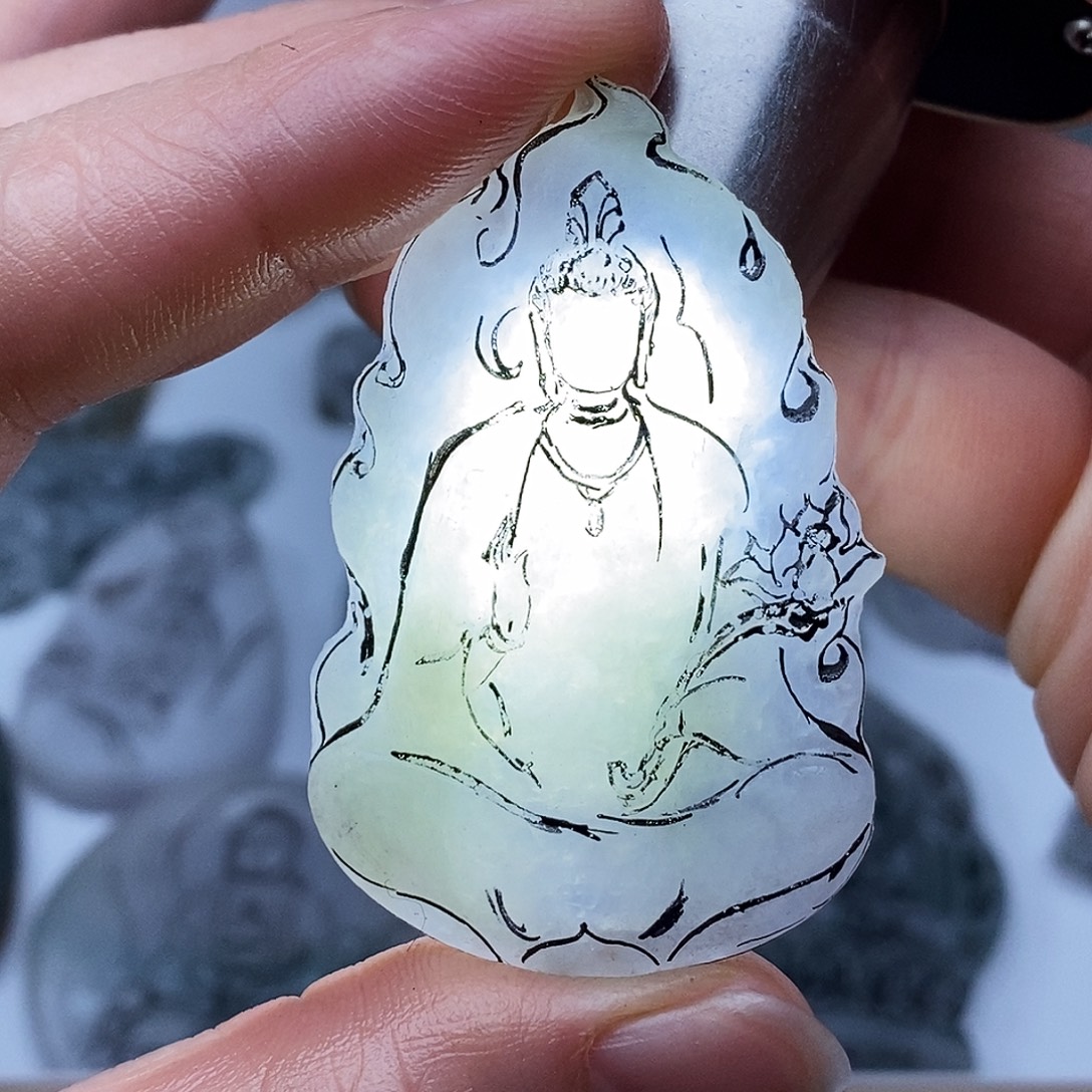 定制翡翠未镶嵌素衣观音