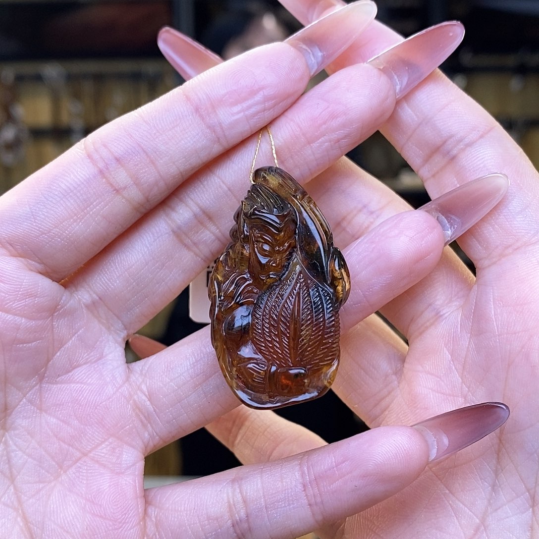 琥珀裸石未镶嵌抚顺琥珀