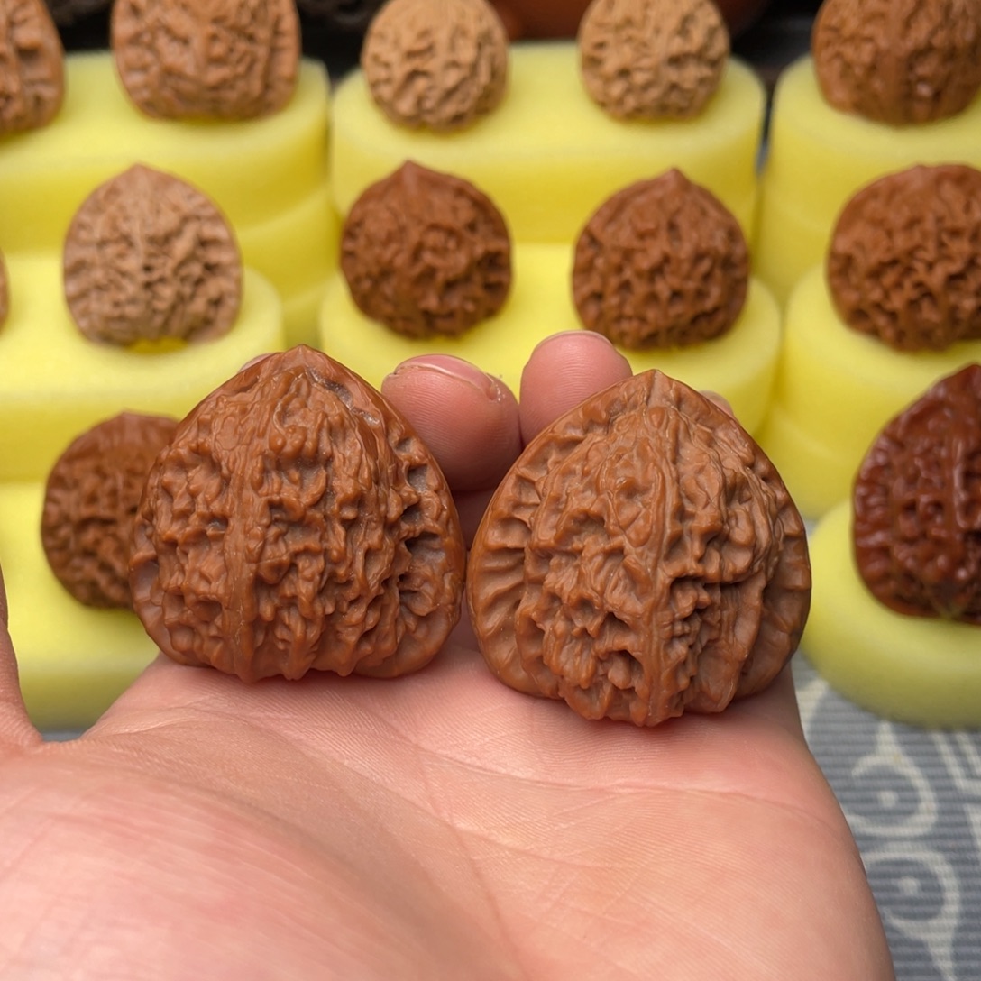 把件文玩核桃41三角白编号1036