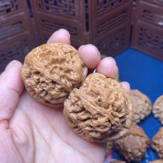 文玩核桃把件42全品粗筋