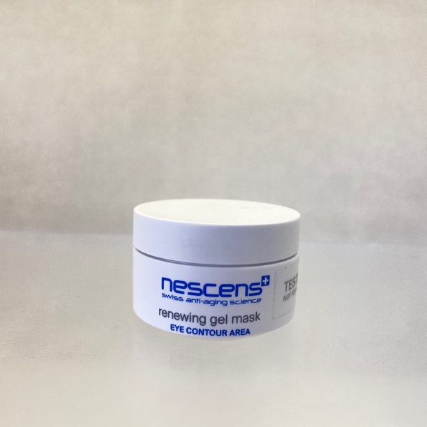 妮 涂抹眼精华面膜