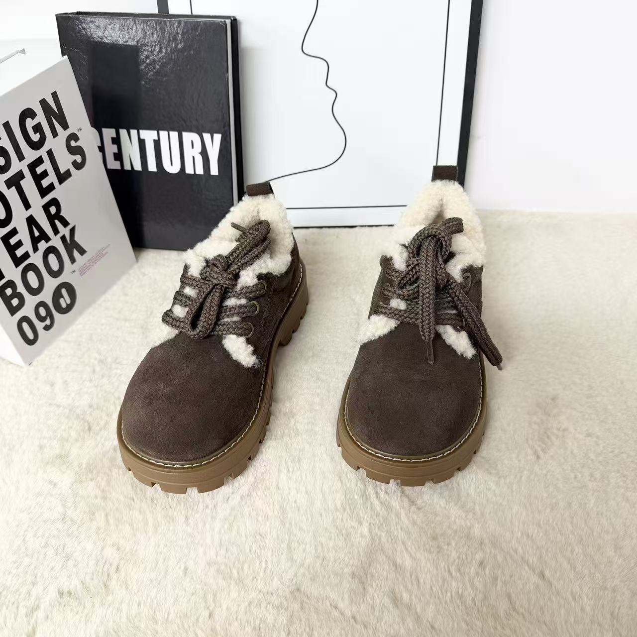 新款气质百搭潮流女士[大棉}休闲鞋/MYF/1603S