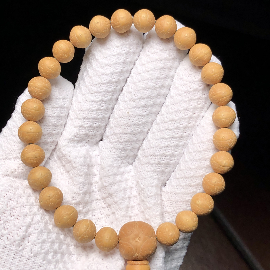 11mm奶黄皮矮桩单仓籽尼泊尔凤眼菩提手持