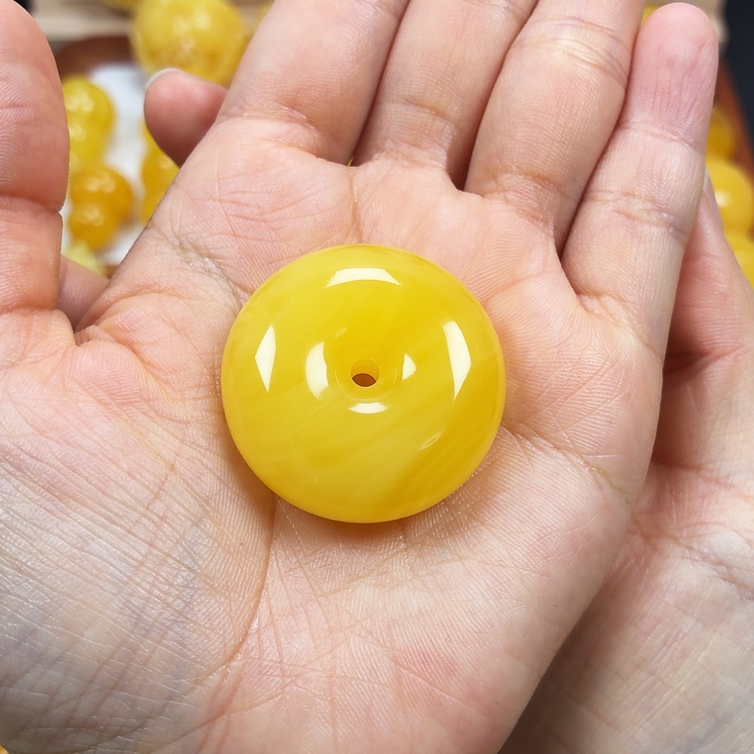 蜜蜡未镶嵌颈饰焦皮浓蜡妖花平安扣