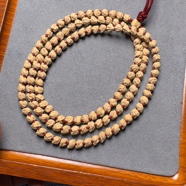 柏香籽/百香籽吊坠白牙蛇骨108