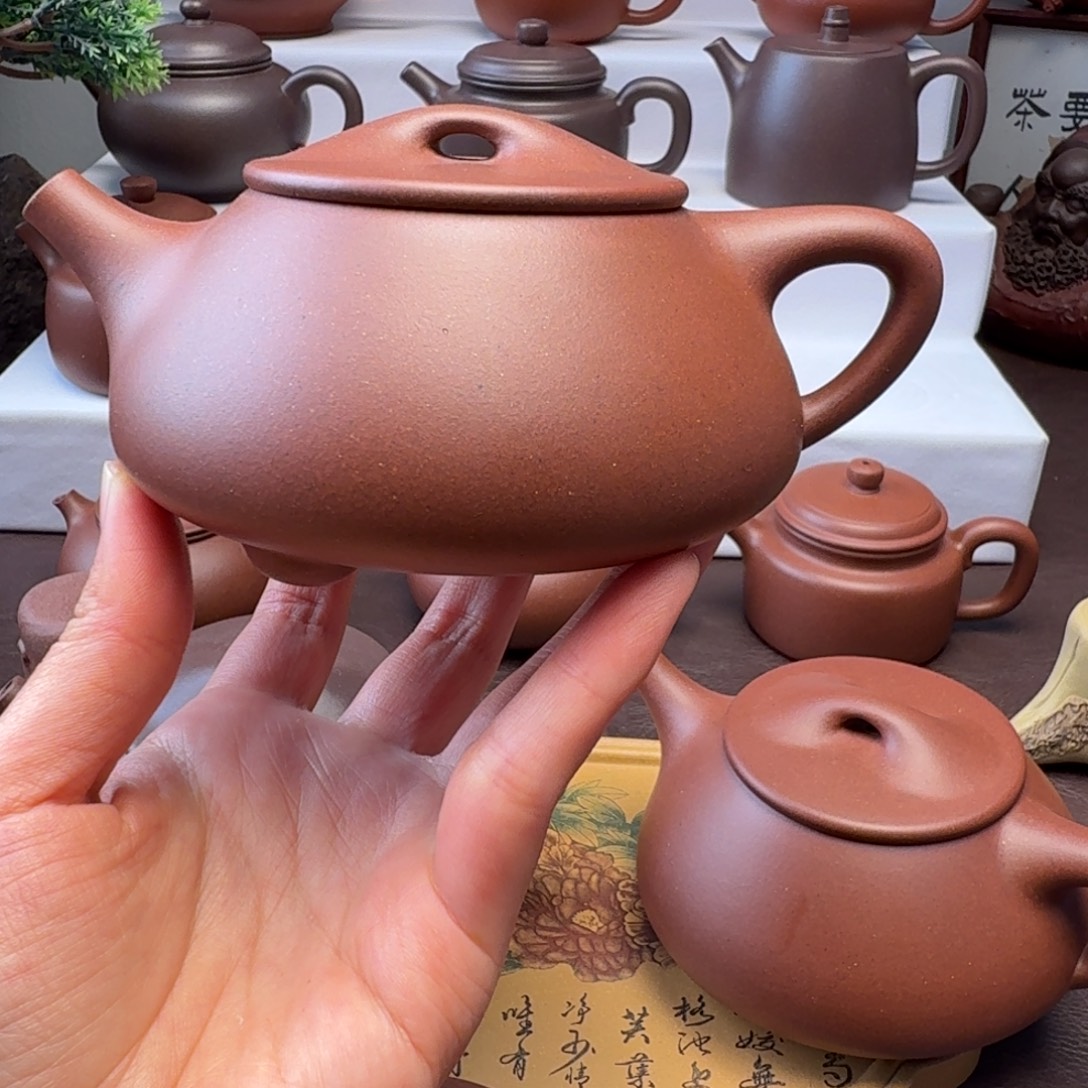 茶壶紫砂特练紫泥  满飘300微瑕