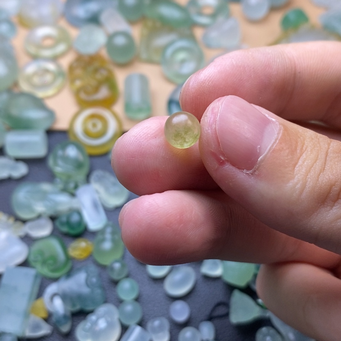 定制翡翠未镶嵌珠子