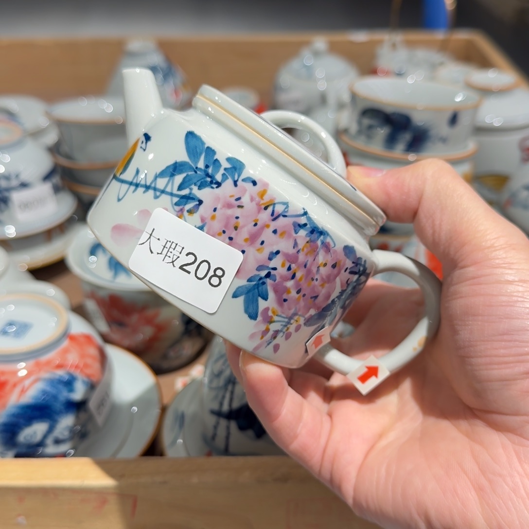 釉下手绘茶具微瑕