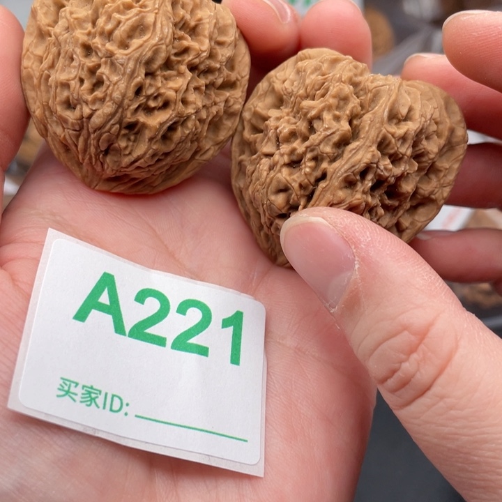 文玩核桃吊坠核桃