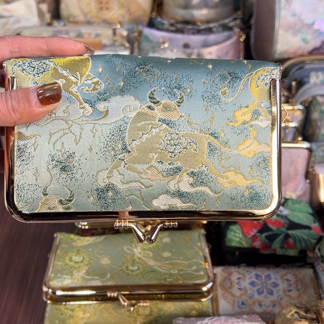 *****蚕丝福利星座首饰盒子