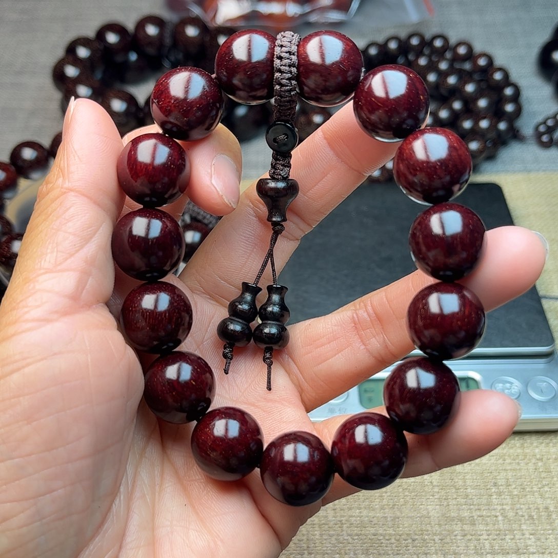 檀香紫檀（小叶紫檀）1.5 15颗