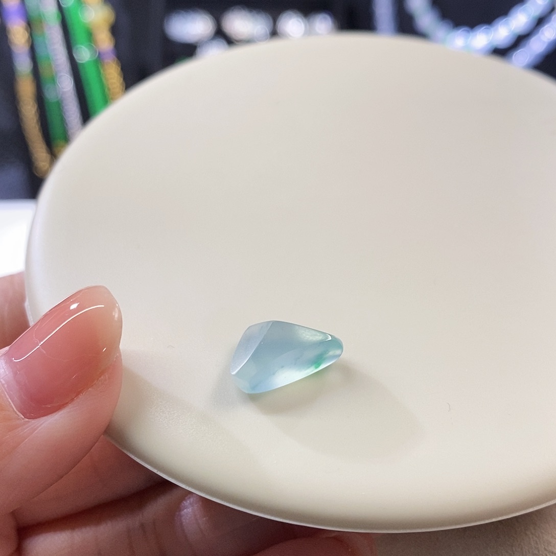 翡翠把件未镶嵌随行