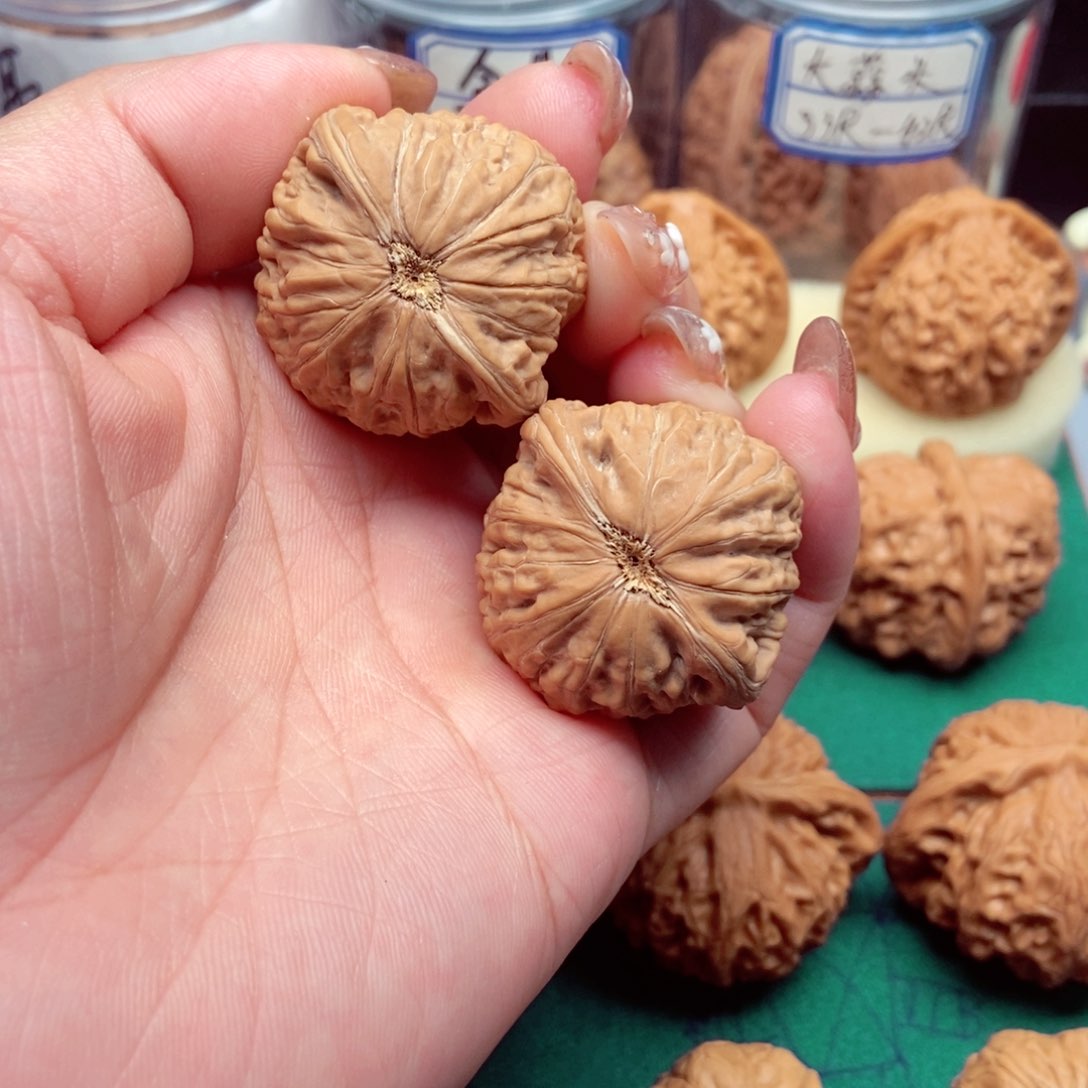 文玩核桃吊坠铁锤全36