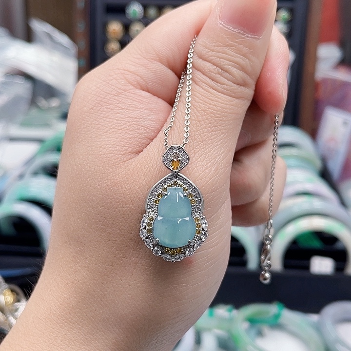 翡翠未镶嵌手镯翡翠