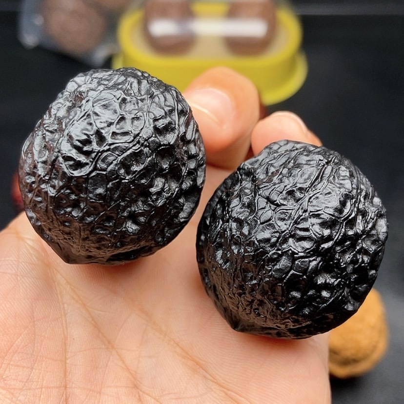 【闪购商品】把件文玩核桃38尺蛇皮元宝