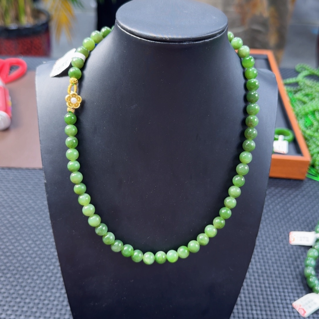 和田玉（碧玉）未镶嵌颈饰卡8