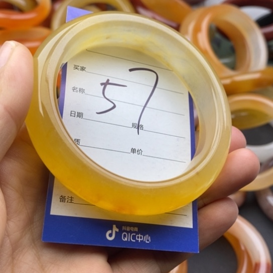 石英质玉未镶嵌手镯