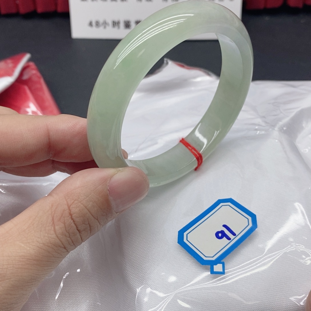 硅化玉未镶嵌手镯翡手镯91111