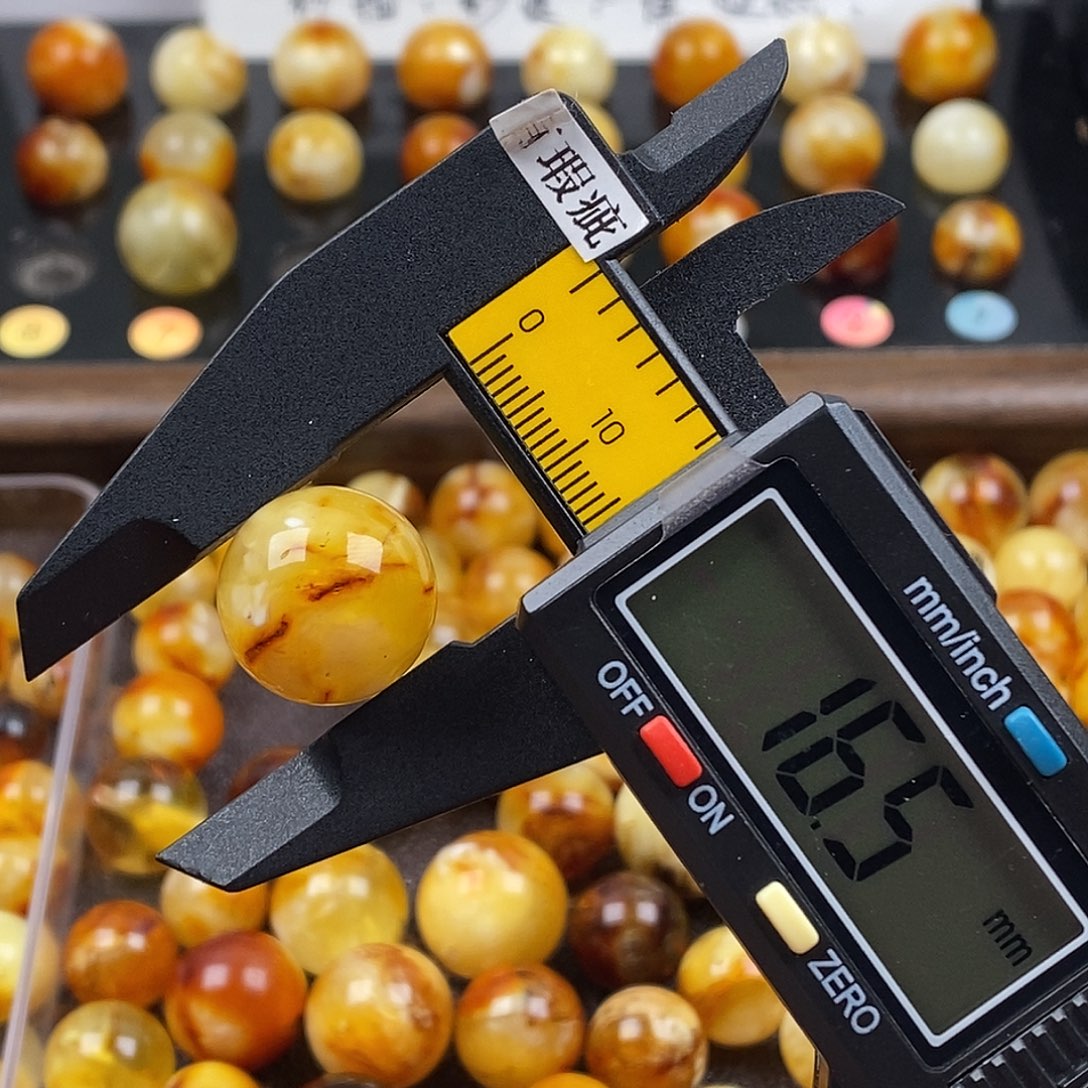 琥珀未镶嵌裸石蜜蜡1062