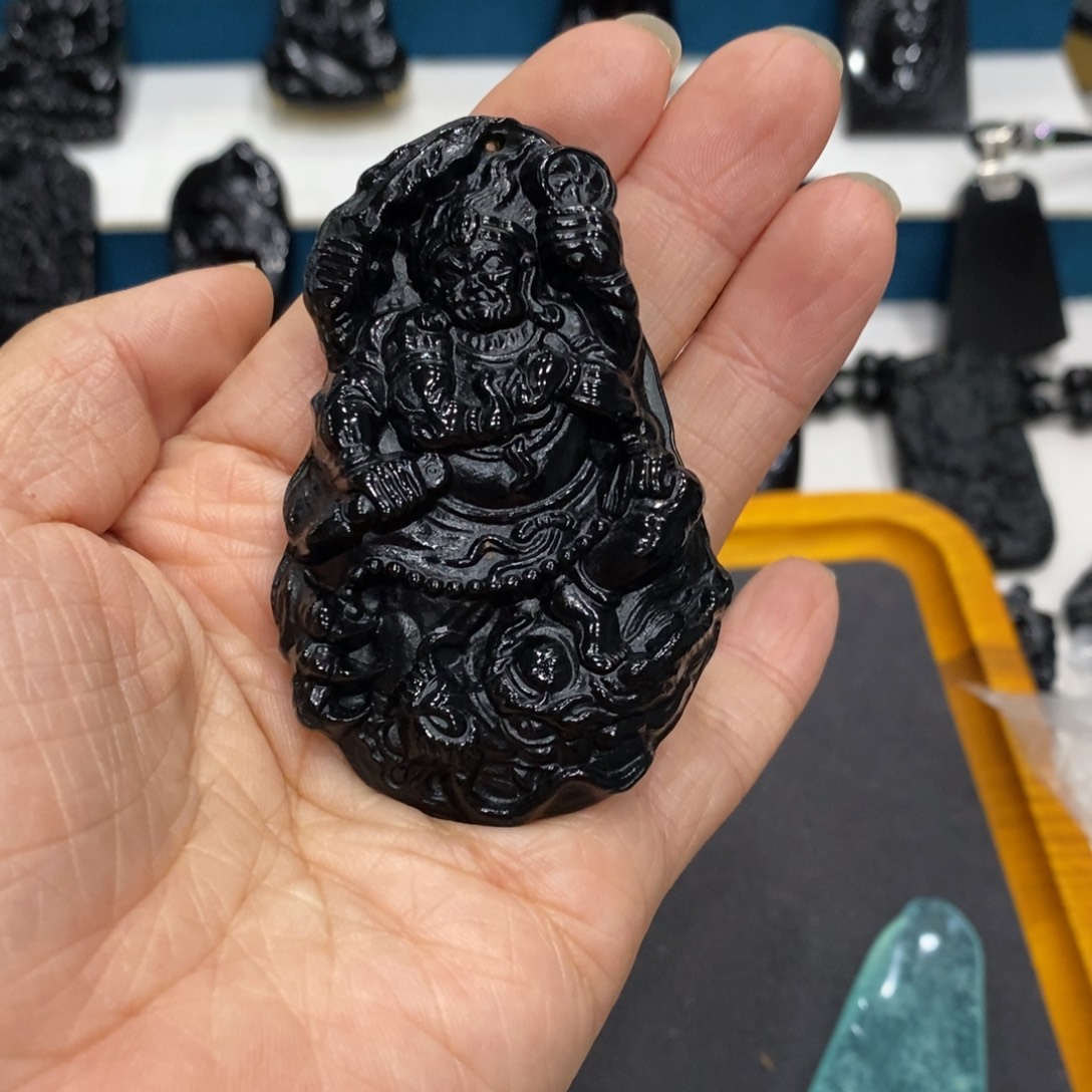 星***辰蛇纹石玉未镶嵌吊坠